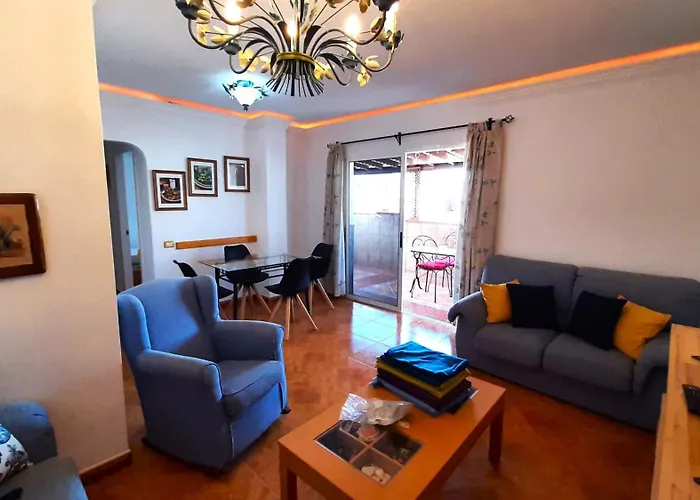 Puerto Santiago Plaza * Puerto de Santiago (Tenerife)